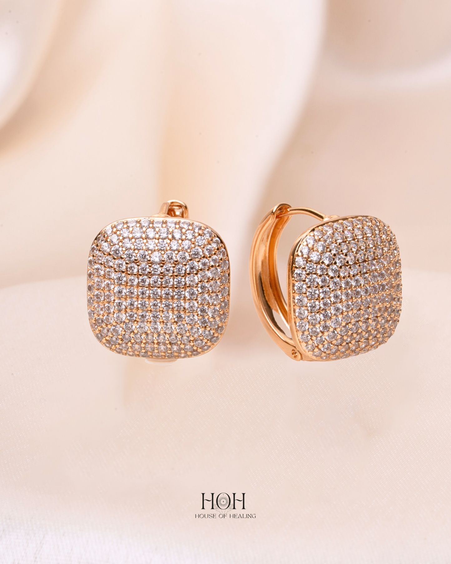The Pave Cushion Huggie