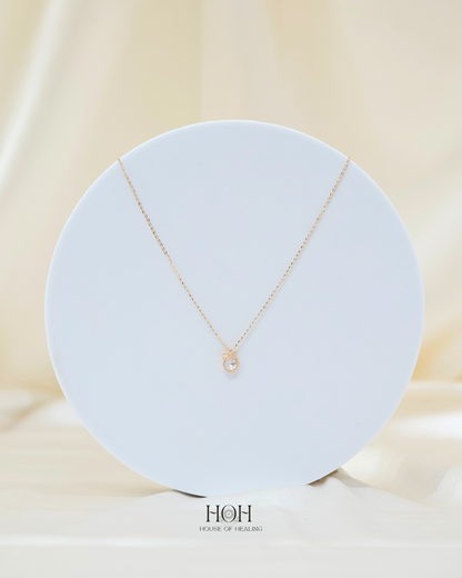 The Solitaire Minimalist Pendant